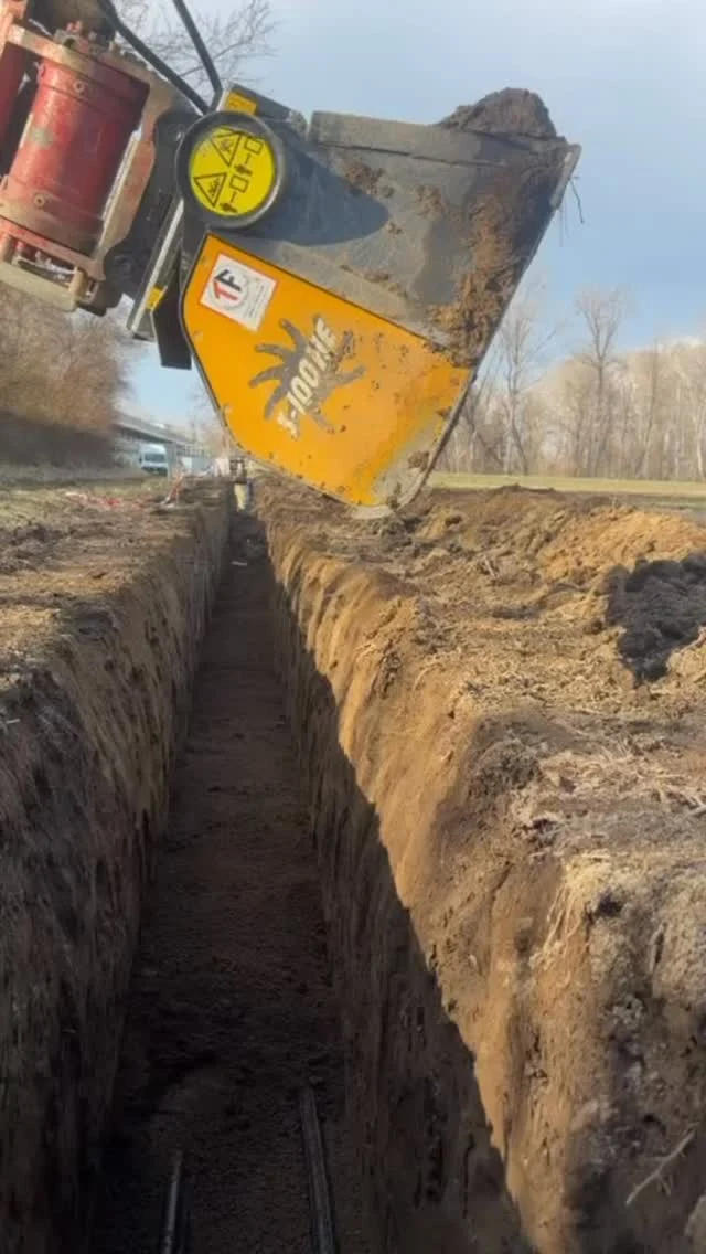 #kabelbau #baustelle #gyrustar #wackerneuson #cat308